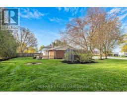 21 PEGGY AVENUE - 26