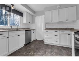 21 PEGGY AVENUE - 6