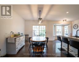4 OTTERVIEW DRIVE - 12