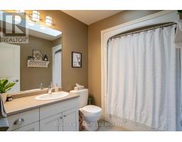 4 OTTERVIEW DRIVE - 23