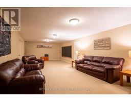 4 OTTERVIEW DRIVE - 27
