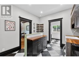 520 MARY STREET - 10