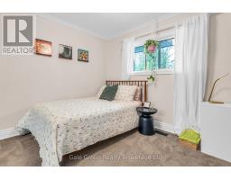 9 STRATHCONA DRIVE - 10
