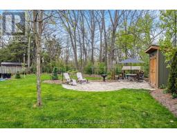9 STRATHCONA DRIVE - 17