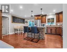 9 STRATHCONA DRIVE - 6