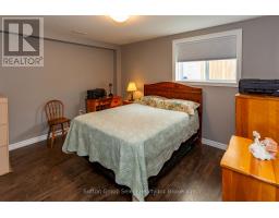 86 WALKER ROAD - 28