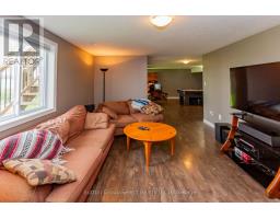86 WALKER ROAD - 36