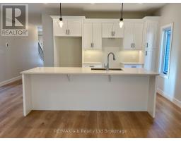 41 CASH CRESCENT - 4