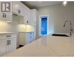 41 CASH CRESCENT - 6