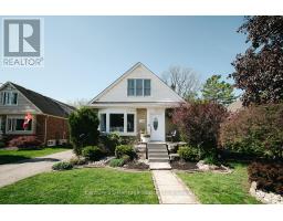758 WILTON CRESCENT - 1