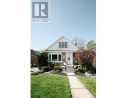 758 WILTON CRESCENT - 2