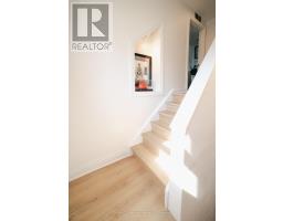 758 WILTON CRESCENT - 25