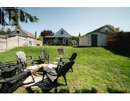 758 WILTON CRESCENT - 34