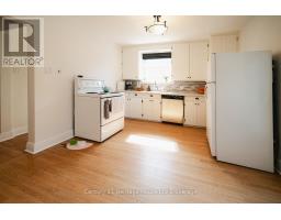 758 WILTON CRESCENT - 9