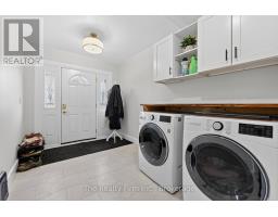 105 KING STREET E - 5