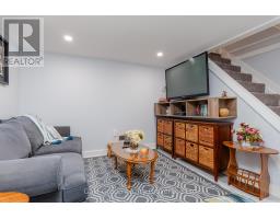 183 BYRON STREET - 40