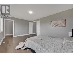 1343 UPPER THAMES DRIVE - 39