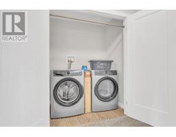 18 CANARY STREET - 19