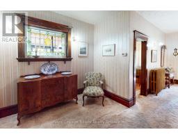 144 HURON STREET - 17