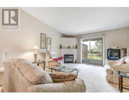 54 - 19 HANLON PLACE - 10