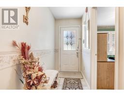 54 - 19 HANLON PLACE - 3