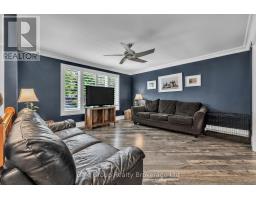 10 KNOWLES DRIVE - 12