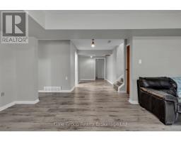 10 KNOWLES DRIVE - 16