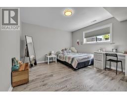 10 KNOWLES DRIVE - 21