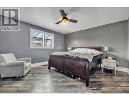 10 KNOWLES DRIVE - 6