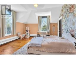 64 SOUTH STREET W - 26