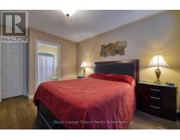 121 WESTON DRIVE - 15