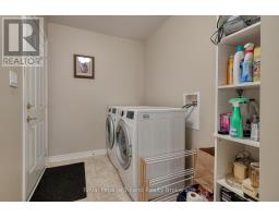 121 WESTON DRIVE - 17