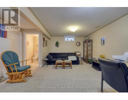 121 WESTON DRIVE - 19