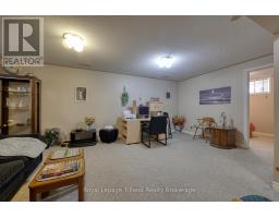 121 WESTON DRIVE - 22