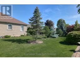 121 WESTON DRIVE - 25