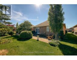 121 WESTON DRIVE - 26