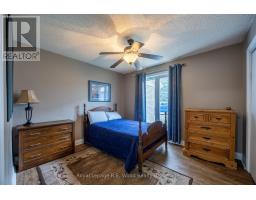 890 GOSHEN ROAD - 17