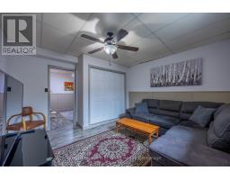 890 GOSHEN ROAD - 22