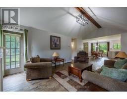890 GOSHEN ROAD - 9