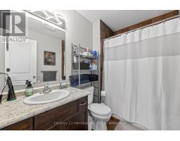 1180 CAEN AVENUE - 27