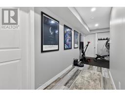 1180 CAEN AVENUE - 32
