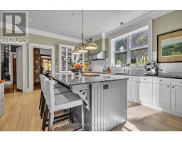 105 VANSITTART AVENUE - 19