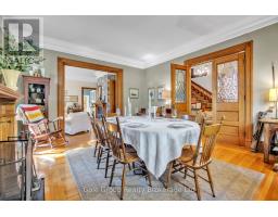 105 VANSITTART AVENUE - 23