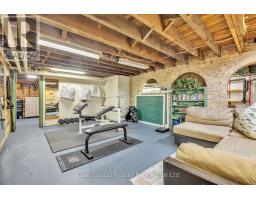 105 VANSITTART AVENUE - 44
