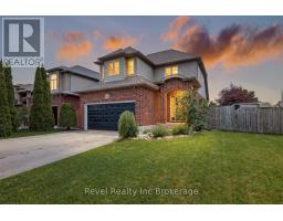 762 FRONTENAC CRESCENT - 3