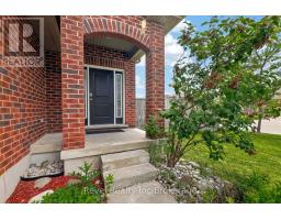 762 FRONTENAC CRESCENT - 5