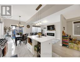 2832 DOYLE DRIVE - 18