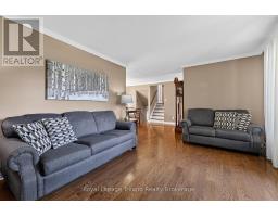 9 COMMISSIONER STREET W - 10