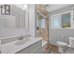 9 COMMISSIONER STREET W - 19