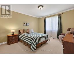9 COMMISSIONER STREET W - 23